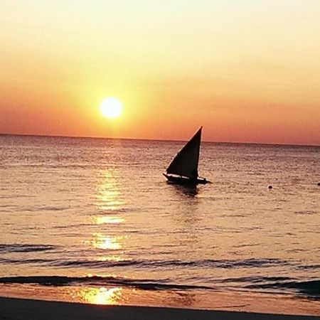 Union Beach Bungalow Nungwi Luaran gambar