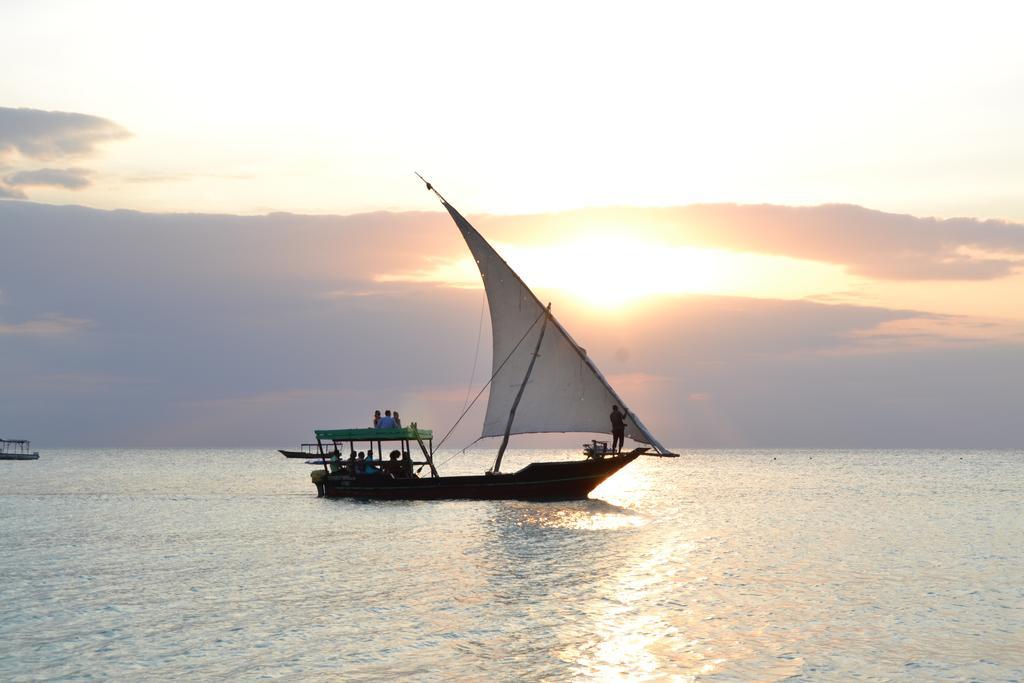Union Beach Bungalow Nungwi Luaran gambar